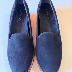 Vionic Women's Black Wedges